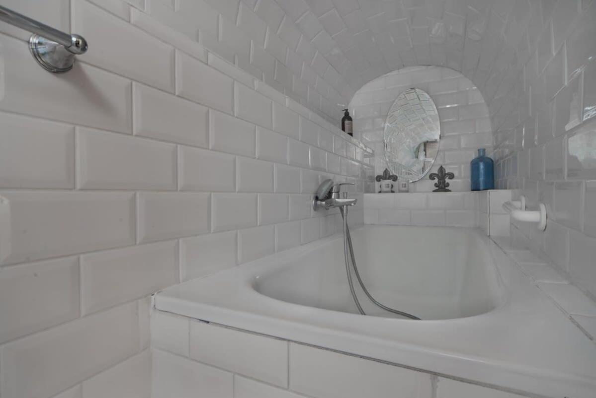 Classy Bourgeois - Chic 2 Bedroom In Le Marais