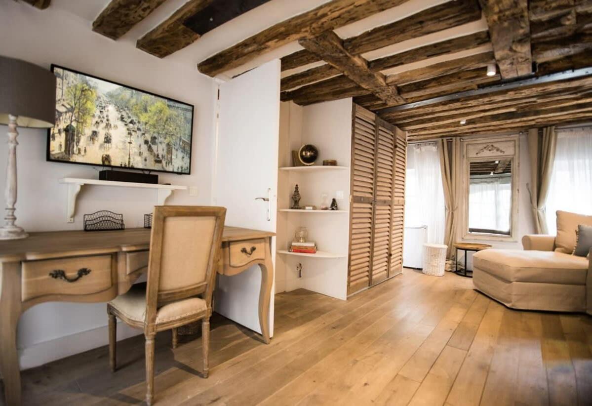 Classy Bourgeois - Chic 2 Bedroom In Le Marais *